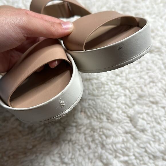 Vince Nude White Platform Thick Strap Sandals Neutral Minimalist Closet Staple - Picture 4 of 11